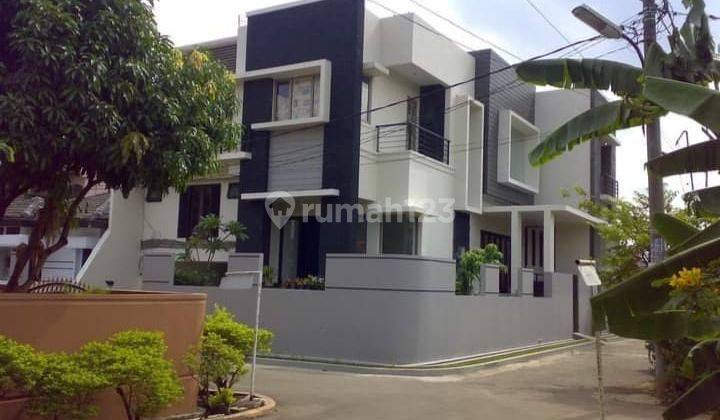 Rumah Mewah Hook 4,5 Lantai Pondok Cibubur Radar Auri Cimanggis 1