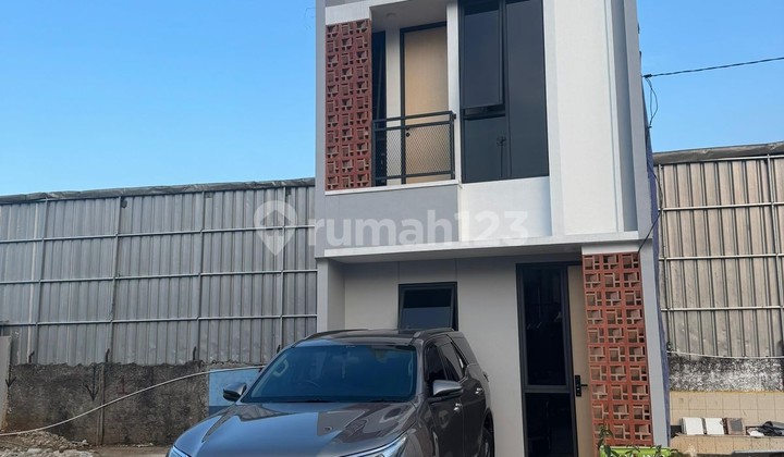 Rumah 2 Lantai Modern Natural Vanilla Premier Cimanggis Depok