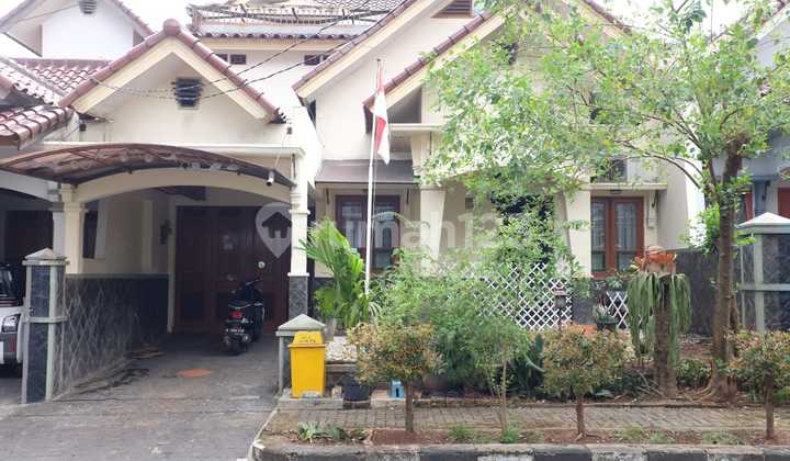 Rumah 2 Lantai Siap Huni di Pesona Khayangan 2 Estate Depok Lokasi Super Strategis