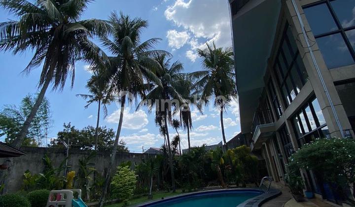 Rumah Luas Asri Mewah di Cibubur Ciracas Rumah Luas Asri Mewah di Cibubur Ciracas