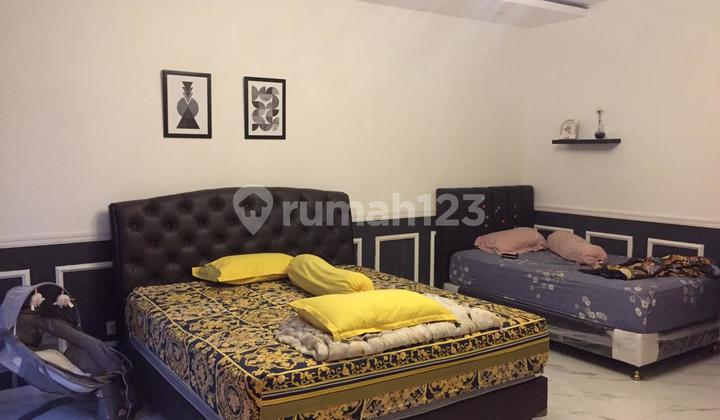 Rumah 2 Lantai Siap Huni Raffles Hills Cibubur Strategis 2