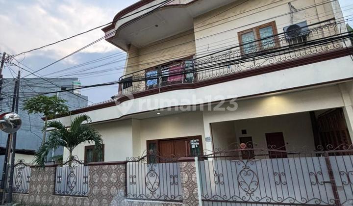 Rumah 2 Lantai Cibubur Dekat LRT Harjamukti dan Akses Tol 2