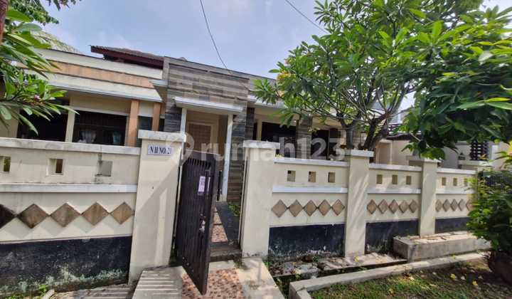 Rumah Luas dan Nyaman di Bukit Permai Cibubur