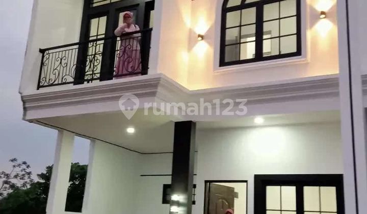 Rumah Mewah Klasik 2 Lantai Kelapa Dua Cimanggis  2