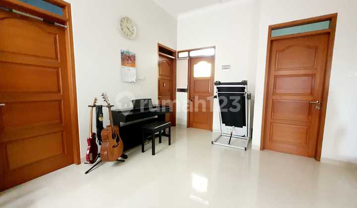 Rumah Furnished 2 Lantai Siap Huni Ciracas Akses Tol & LRT Dekat