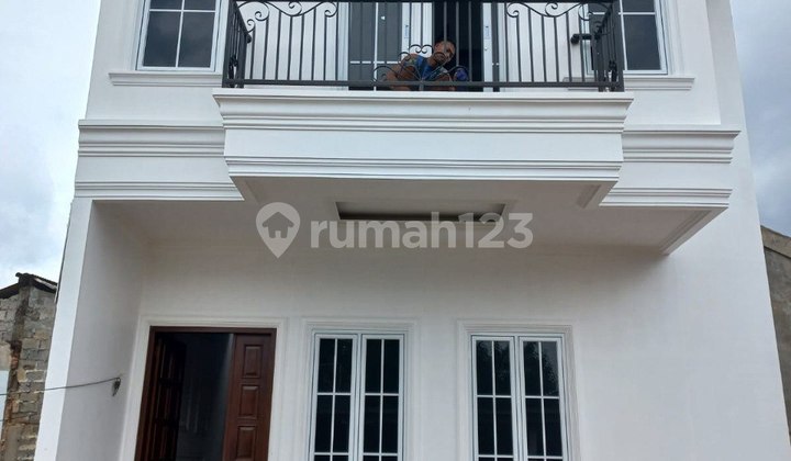 Rumah Mewah 2 Lantai Cilodong Dekat Stasiun Depok Lama 2
