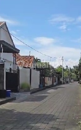HOUSE FOR LEASE AT KETEWEL GIANYAR 5 MOUNTH TT 1