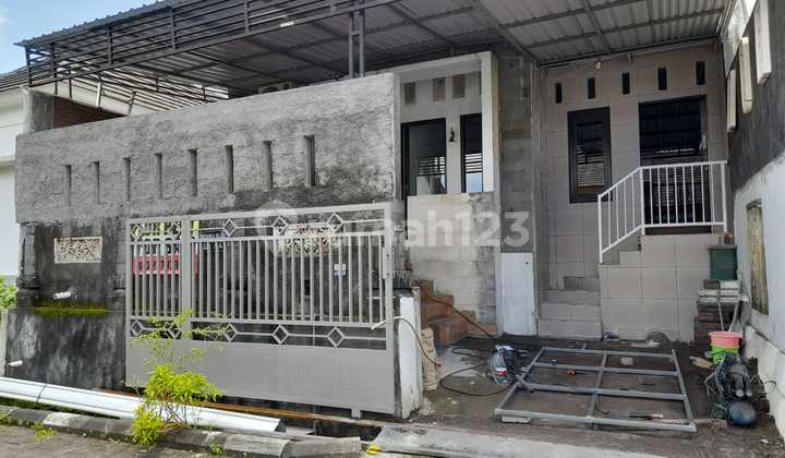 HOUSE FOR LEASE AT JIMBARAN GOA GONG, NICE AND CHEAP