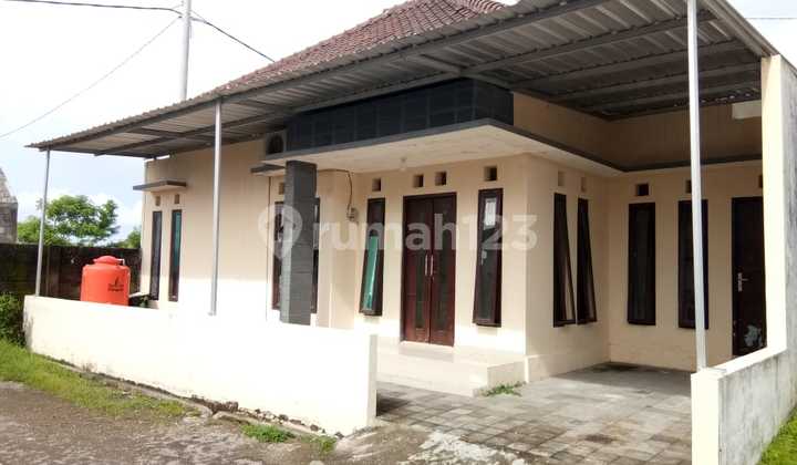 RUMAH JUAL MURAH AREA KUTUH ,  1