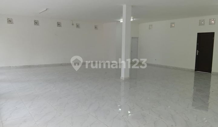 Shop House for Rent in Uluwat Area, Nice and Attractive 2
