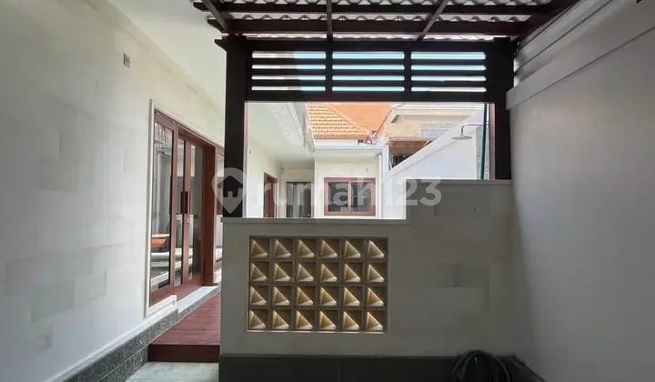 VILLA FOR LEASE IN SANUR AREA CHEAP AND GOOD