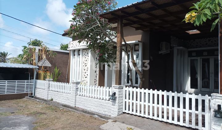 House For Lease At Kutuh Area Nice and Attractive