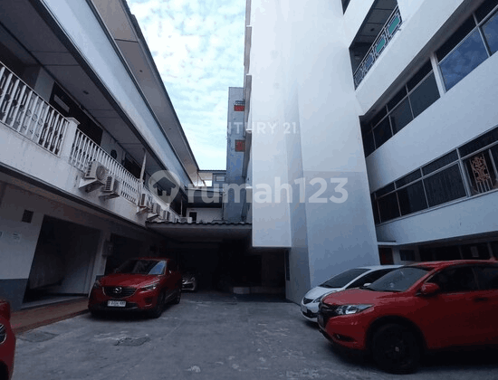Dijual Rukan 5 Lantai Lokasi Sangat Strategis Cocok untuk Showroom, Bank di Jakarta Timur