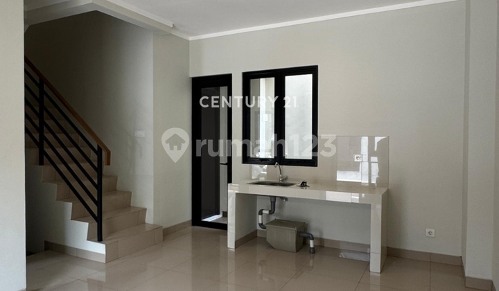 Rumah Minimalis Di Summarecon Crown Gading Bekasi Rumah Minimalis Di Summarecon Crown Gading Bekasi