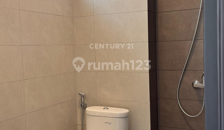 Rumah Minimalis Di Summarecon Crown Gading Bekasi 2