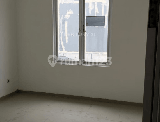 Rumah Siap Huni Dekat Transportasi Umum Di Metland Mentang 2