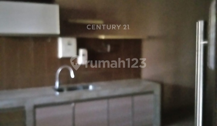 For Sale and for Rent Nice House Location 2 Minutes to Cakung Station 2
