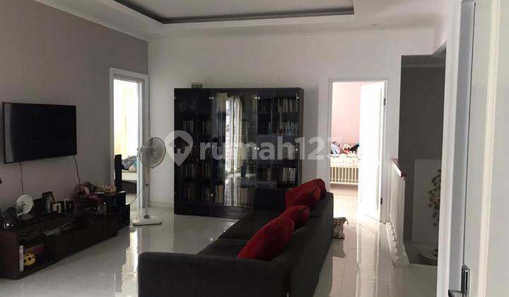Dijual Rumah Bagus 2 1/2 lantai siap huni di Galaxi, Bekasi Selatan