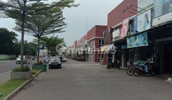 For Sale: Cheap and Strategic Trace Shop House in Jababeka 2