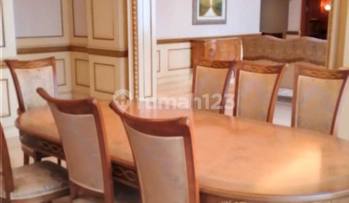 Dijual Apartement Luas, Bagus, Rapi dan Mewah di Ritz Carlton, Mega Kuningan, Jakarta