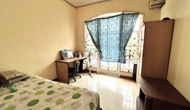 Rumah 2 Lt Bagus di Harapan Indah Regency, Bekasi. 2