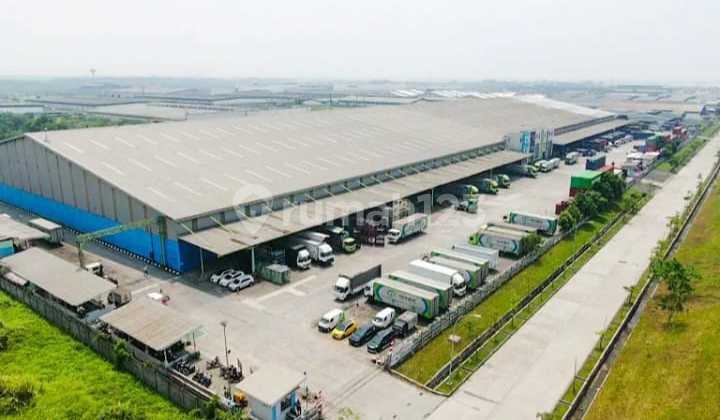 For Rent: Very Large Warehouse, Strategically Located in the Mitra Industrial Area, East Karawang.