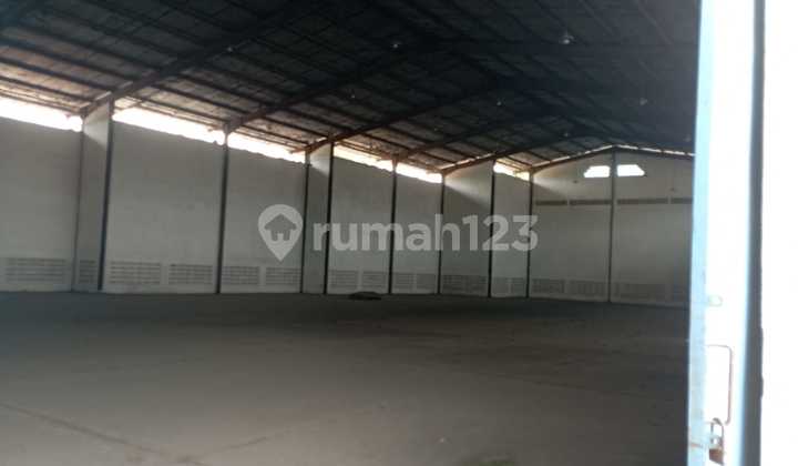 For Rent: Spacious, Nice, and Neat Warehouse in Kosambi, Curug, Babakan, Karawang