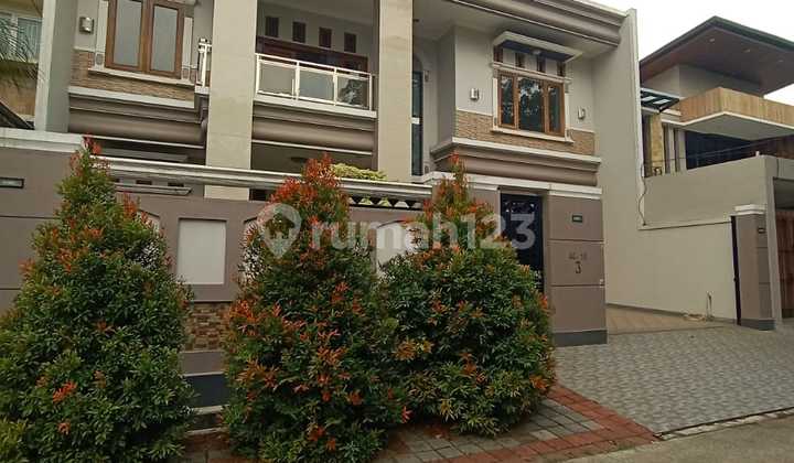 Dijual Rumah 2 Lt, Bagus dan Rapi + Bebas Banjir di Perumahan Billymoon, Pondok Kelapa, Duren Sawit