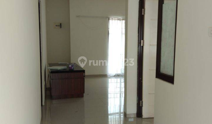 Dijual Cepat Rumah 2 Lt Bagus Dan Rapi di Cluster Taman Tjikini, Metland Menteng, Jakarta Timur 2