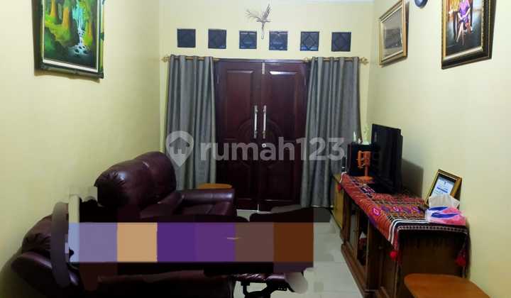 Dijual Rumah 2 Lt, Bagus dan Rapi Semi-Furnished di Perumahan Metland Menteng, Jakarta Timur