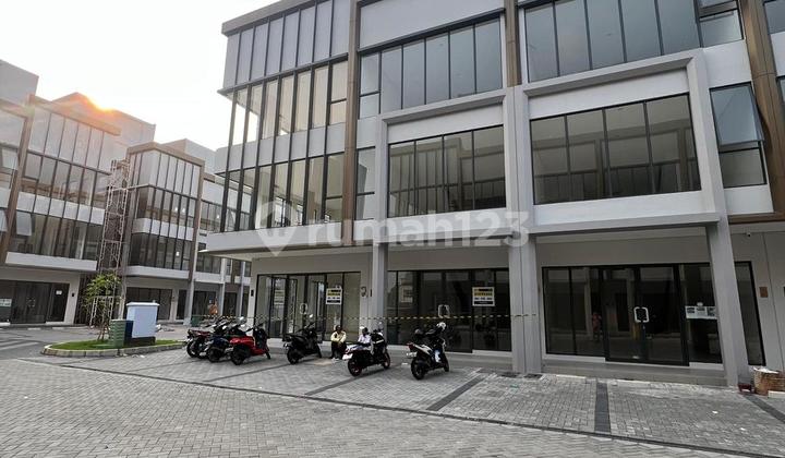 Dijual Ruko di Kawasan yang Sangat Ramai Pengunjung