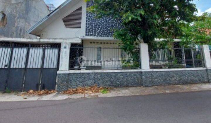 Rumah satu lantai di jual melalui lelang dan as is di Jalan petojo sabangan 1 no 34 RT 005 Kel Petojo selatan jakarta  pusat DKI jakarta 1