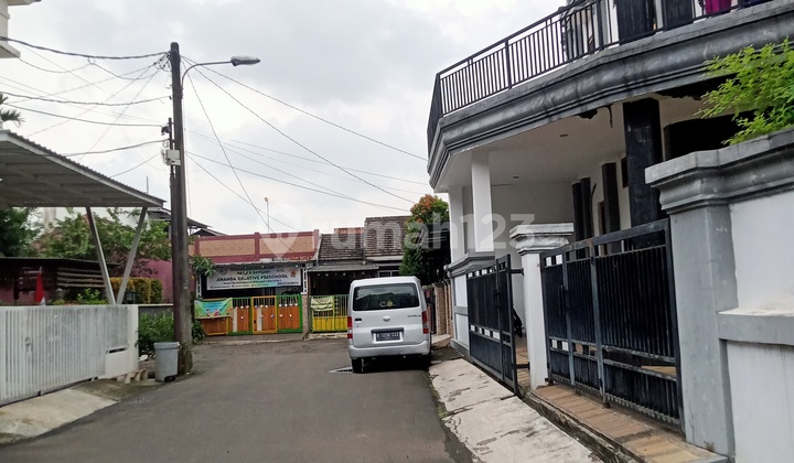 Rumah Dua Lantai di Jual Melalui Lelang dan As Is di Blok B4, Villa Rizky Ilhami Karawaci Blok B4 No. 4, Bojong Nangka, Kelapa Dua, Tangerang, Banten, Indonesia, 15810, Bojong Nangka 2