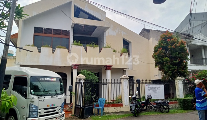 Two-Story House For Sale By Auction And As Is On Merak II Street Bintaro South Jakarta