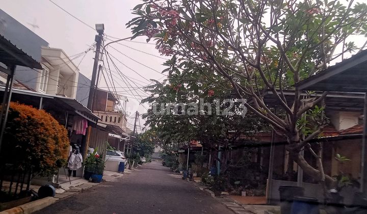 Two-Story House For Sale By Auction And As Is at Jl. Taman Ubud V No. 5, Binong, Curug, Tangerang, Banten, Indonesia, 15810, Curug 2