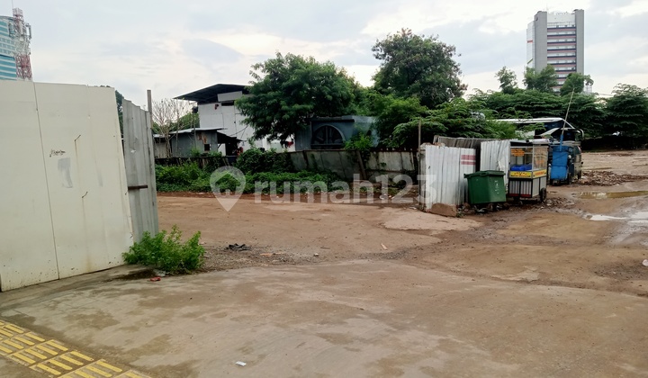 Di Jual Tanah Melalui Lelang Dan As Is di Jl. Gatot Subroto, Kuningan Bar., Kec. Mampang Prpt., Kota Jakarta Selatan, Daerah Khusus Ibukota Jakarta, Kuningan