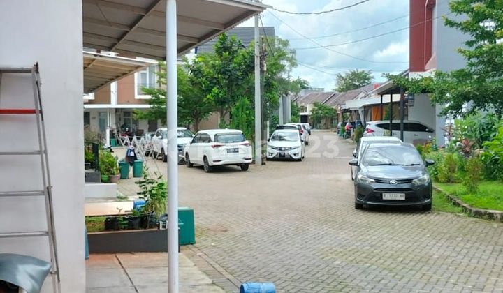 Di jual Rumah Tinggal daerah karawaci  Cluster Nusa Aryana 
LT 114 m2
LB +-120m2
KT 3 ex
KM 1
Surat 
Hadap 
Ruang keluarga 1
Ruang Cuci +Ruang Jemur 1
Posisi di Hook
5500Watt
Air WTP dan Air Tanah
Harga Rp, ,~~1~.1 Milyar Rp 975  juta 
HUBUNGI
LIA LIM MR  2