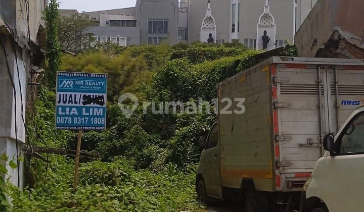 kavling villa kapuk mas mas 1 . Luas Tanah 120.Luas Tanah 87m2 Total nya menjadi luas tanah 207 m2.. Hadap Selatan. Harga Rp 12.5 juta m2 nego. Hubungi Lia Lim MR Realty GI. 08788317xxxx