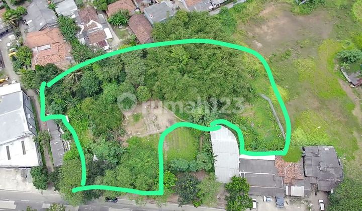 Dijual / Sewa Tanah Kavling daerah Tiga Raksa jln Pemda sudah rapi di pagar pinggir jln raya sangat strategis cocok restoran showroom. Gudang. Luas 3682 /m2.Surat SHM. PLN 7700 watt. Air sumur. Harga Rp 3.5 juta/ m2 . Sewa 400 juta / thn. Hubungi Lia Lim