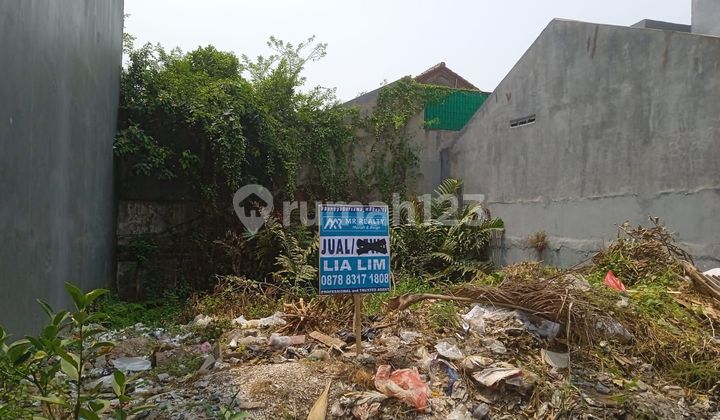 Dijual kavling villa kapuk mas 1 . Luas tanah 10 x16 (160). Hadap Barat. Harga Rp 13.5 juta / m2 nego. Sertifikat SHM . Hubungi. Lia Lim MR Gi. 08788317xxxx