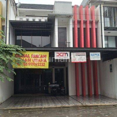 Di jual
Melalui lelang
Apa adanya
Harga 2,6m
Tidak Bergerak
Tanah berikut bangunan
SHGB NO. 01377/CIBUBUR
tanggal 11 September 2015
Luas : 160 m2
Lokasi : Komplek Jambore Park, Jalan Jambore Raya No.95 RT.006 RW.013 Kelurahan Cibubur Kecamatan Ciracas Jak 1