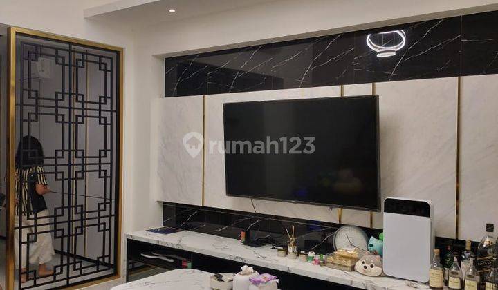 Rumah Full Renovasi Bagus di Komplek Grand Puri Grisenda 3,5lt Sf SHM 2