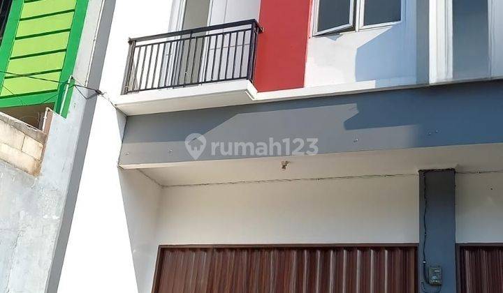 Ruko 3LT Siap Pakai Hadap Selatan di Harapan Indah, Bekasi SHM 1