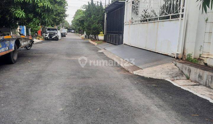 Rumah Cantik 3 Lantai SHM di Sunter Podomoro, Jakarta Utara 2