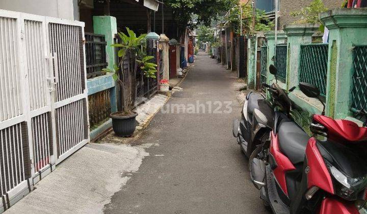 Rumah Butuh Renovasi SHM di Wijaya Kusuma, Jakarta Timur 1