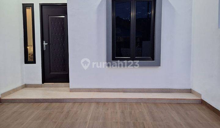 Rumah estetik brand new di Perumahan Irigasi Danita Bekasi Jaya 2