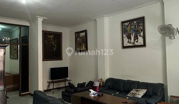 Rumah 2 Lantai Bagus SHM di Ekor Kuning, Rawamangunjakarta Timur 2