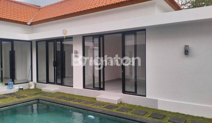 VILLA 3 BEDROOM DI PANTAI BATU BOLONG 1