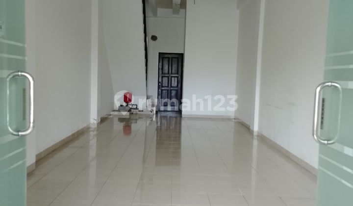 Strategic 3-Storey Shop House in West Denpasar Area Strategic 3-Storey Shop House in West Denpasar Area