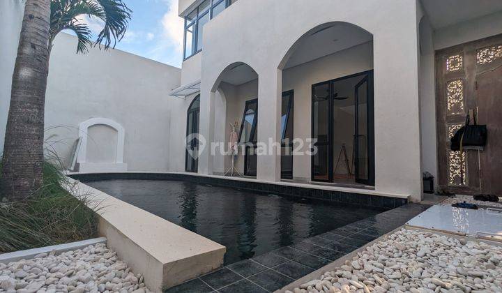 Beautiful Luxury Villa House Ready to Occupy in Seminyak Bali 1